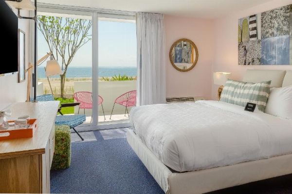 Plunge Beach Hotel image 18